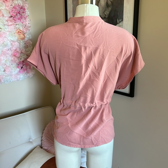 Dusty rose short sleeve blouse/kimono top drawstring to give you a flattering 👀 - Picture 2 of 3